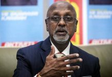 AHLI PARTI PEMBANGKANG MENDESAK KELULUSAN GUNA IVERMECTIN