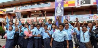 தாய்மொழிப் பள்ளிகள் அரசியலமைப்புச் சட்டத்துக்கு புறம்பானவையல்ல- கூட்டரசு நீதிமன்றம்