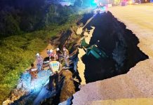 KENDERAAN MANGSA TERGELUNCUR KE DALAM LUBANG SETINGGI TIGA METER