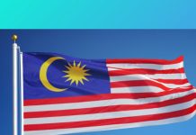 தேசியக் கொடி தலைகீழாக பறக்க விட்ட விவகாரம்: விசாரணையை தொடங்கினர் போலீசார்