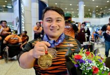 தோக்கியோவில் நடைபெற்று வரும் பரா ஒலிம்பிக்கில் முதல் தங்கப் பதக்கத்தை வென்றது மலேசியா