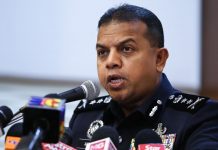 PENYAMAR MENGGUNAKAN NAMA SAYA UNTUK MENIPU KELUARGA TAHANAN -AYOB