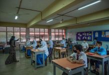 Sesi persekolahan bermula pada 3 Oktober