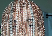 தங்கச்சங்கிலிகளை தலைமுடிகளாக்கிய மெக்சிக்கோவின் ராப் பாடகர்