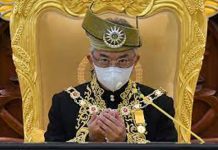 MESYUARAT PERTAMA PENGGAL KEEMPAT PARLIMEN KE-14 HARI INI DIRASMIKAN OLEH AGONG