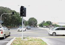 சமிஞ்சை விளக்கில் நின்றபோது ஏற்பட்ட விபத்து; ஒருவர் பலி – மற்றொருவர் காயம்