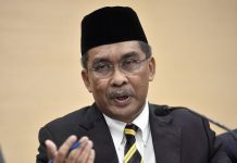 மதப் பிரச்சினைகளை விவேகத்துடன் கையாளுங்கள் என பாஸ் வேண்டுகோள்