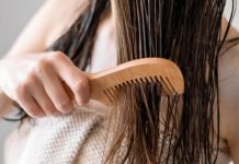 இனிமேல் முடி ஈரமா இருக்கும் போது இந்த தவறுகளை செஞ்சுடாதீங்க… இல்லன்னா சீக்கிரம் வழுக்கை விழுந்துடும்