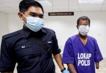 தனது ஊனமுற்ற மகளை பாலியல் பலாத்காரம் செய்த மாற்றுத்திறனாளியான ஆடவருக்கு 15 ஆண்டுகள் சிறை மற்றும் பிரம்படிகள்