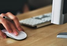 Hanya pekerja lengkap divaksin kembali ke pejabat