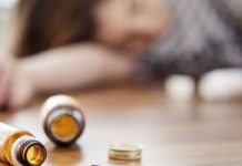 பெரும்பாலான தற்கொலை அழைப்பாளர்கள் நிதிப் பிரச்சனைகள், கோவிட்-க்கு பிந்தைய மனச்சோர்வை மேற்கோள் காட்டுகின்றனர்