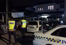 Bunuh suami dengan besi pemegang payung