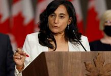 கனடா அமைச்சராக தமிழகத்தை சேர்ந்த பெண் அனிதா ஆனந்த் பதவியேற்பு