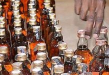 சட்டவிரோதமாக மதுபானம் தயாரித்த 4 வெளிநாட்டினர் கைது