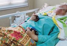 கணவனால் தாக்கப்பட்டு கோமா நிலைக்கு சென்றதாக கூறப்படும் பெண் ஆண்குழந்தையைப் பெற்றெடுத்தார்