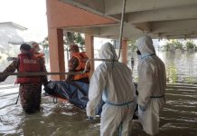 வெள்ள நீரில் சிக்கி 50 வயது மாது பலியா? போலீசார் விசாரணை