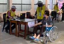 நான் கோவிட் தொற்றுக்கு பயப்படவில்லை – வாக்களிப்பது உரிமை என்கிறார் 88 வயதான சரவாக் வாக்காளர்