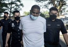 முன்னாள் வங்கி அதிகாரி RM3.41 மில்லியன் பணமோசடி குற்றச்சாட்டை மறுத்தார்