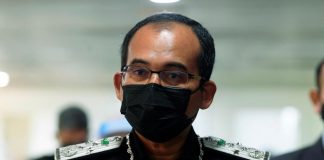 இலத்திரனியல்-கட்டண சாதனையை எட்டிய முதல் அரசு நிறுவனமாக குடி நுழைவுத்துறை தேர்வு ; இந்தாண்டு 2.4 மில்லியன் வெள்ளி சேமிப்பு