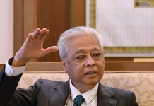 வெள்ள நிவாரண நடவடிக்கைகளில் ஈடுபட்டுள்ள அரசு நிறுவனங்கள் இன்று முதல் தினசரி அறிக்கை சமர்ப்பியுங்கள் என்கிறார் பிரதமர்