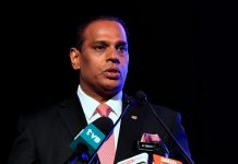 வெளிநாட்டுத் தொழிலாளர்கள் நாட்டிற்குள் நுழைவதற்கு நான்கு நிலைகளை உள்ளடக்கிய கடுமையான எஸ்ஓபியை பின்பற்ற வேண்டும் என்கிறார் மனிதவள அமைச்சர்