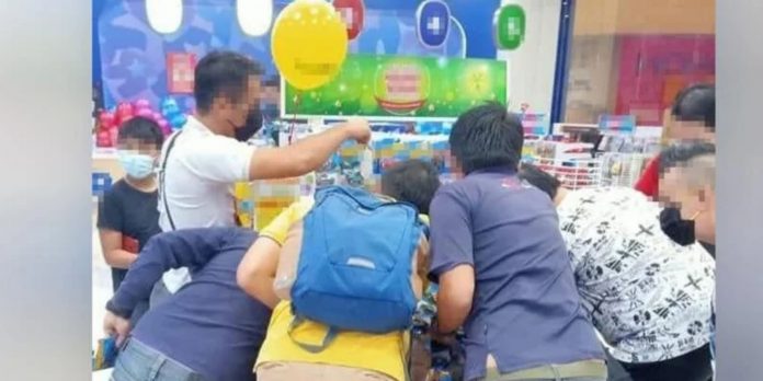 toy shop