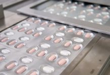 ஓமிக்ரான் தொற்றுக்கு ஃபைசர் மாத்திரையை பயன்படுத்த அமெரிக்கா அனுமதி