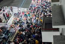 இந்தியாவின் காஷ்மீரில் புத்தாண்டு வழிபாட்டில் ஏற்பட்ட கூட்ட நெரிசலில் சிக்கி 12 பக்தர்கள் பலி!