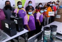 வெள்ளத்தால் பாதிக்கப்பட்ட காராக் குழந்தைகள் மறுவாழ்வு மையத்திற்கு QI குழு உதவி