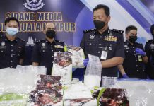 லோரியில் மறைத்து வைக்கப்பட்டிருந்த RM5.08 மில்லியன் மதிப்புள்ள போதைப்பொருள் பறிமுதல்; அறுவர் கைது