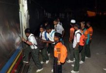 கோலா கிரிஸ் நிலையத்தில் ரயிலை நிறுத்தாமல் சென்ற ஊழியர் பணி நீக்கம்