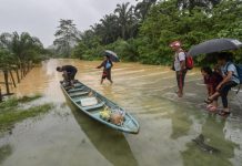 தெரெங்கானு, கிளந்தானில் 12 மாவட்டங்களில் வெள்ளப் பெருக்கு: 6,327 பேர் தற்காலிக முகாம்களில் தஞ்சம்