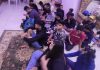 நிலையான செயல்பாட்டு நடைமுறையை பின்பற்றவில்லை என்ற குற்றச்சாட்டில் விருந்தில் பங்கேற்ற 20 பேர் கைது