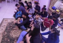 நிலையான செயல்பாட்டு நடைமுறையை பின்பற்றவில்லை என்ற குற்றச்சாட்டில் விருந்தில் பங்கேற்ற 20 பேர் கைது