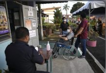 ஜோகூர் தேர்தலுக்காக 1,021 வாக்குச்சாவடிகள் திறக்கப்பட்டு வாக்காளர்கள் வாக்களித்து வருகின்றனர்