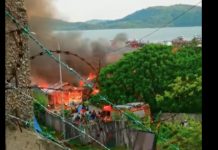 17 வீடுகள் தீயில் அழிந்தது