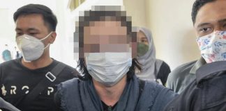 Penyanyi nasyid tiba di mahkamah kes tanam ganja