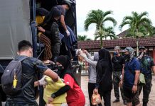 திரெங்கானுவில் உள்ள 319 SPM தேர்வு எழுதும் மாணவர்கள் ஏனைய தேர்வு மையங்களுக்கு மாற்றப்பட்டனர்