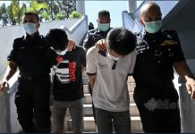 2 நண்பர்கள் மீது கொலை குற்றச்சாட்டு