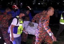 Pemuda lemas terjatuh dalam sungai