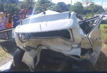 Suami isteri meninggal dunia kereta dirempuh dari belakang