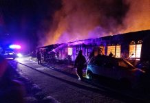 குடியிருப்பு பகுதியில் திடீரென ஏற்பட்ட தீயில் 9 வீடுகள் எரிந்து நாசம்; டெங்கிலில் சம்பவம்