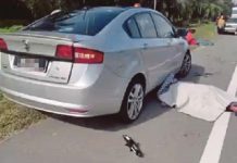 Ajal ketika tukar tayar kereta pancit