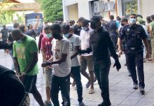 சந்திரா கும்பலைச் சேர்ந்தவர்கள் என நம்பப்படும் 2 பெண்கள் உட்பட 14 பேருக்கு எதிராக நீதிமன்றத்தில் குற்றச்சாட்டு