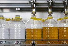 ஜோகூர் தொழிற்சாலையில் நடத்தப்பட்ட சோதனையில் 13 டன்னுக்கும் அதிகமான மானிய விலையிலான சமையல் எண்ணெய் பறிமுதல்