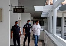 ஹோட்டல் அறையில் பெண் ஒருவரை மானபங்கம் செய்ததை கேக் வியாபாரி மறுத்து விசாரணை கோரினார்