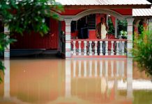 பகாங்கில் வெள்ளத்தால் பாதிக்கப்பட்ட வீடுகளை மீண்டும் கட்டுவதற்கும், பழுதுபார்ப்பதற்கும் 44 மில்லியன் வெள்ளி ஒதுக்கீடு
