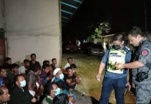 04 கும்பல் சின்னத்தை பச்சை குத்தியிருந்த 3 பேர் கைது