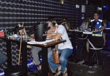 செந்தூலில் உள்ள பொழுதுபோக்கு கடையில் இந்த ஆண்டு 6வது முறையாக சோதனை; 13 பேர் கைது