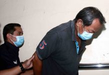 தனது சகோதரரையும் அவரின் மனைவியையும் கொலை செய்ததாக ஆடவர் மீது குற்றச்சாட்டு